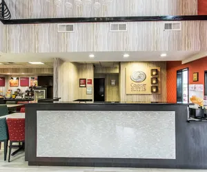 Photo 5 - Comfort Suites Fairgrounds West