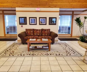 Photo 5 - Country Inn & Suites by Radisson, Bend, OR