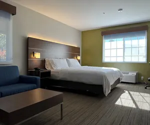 Photo 5 - Holiday Inn Express & Suites Mountain View Silicon Valley by IHG