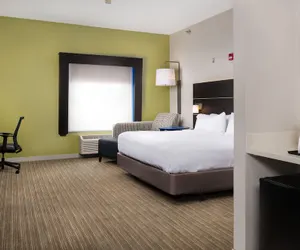 Photo 3 - Holiday Inn Express Hotel & Suites Independence-Kansas City by IHG