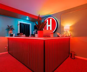 Photo 3 - Hotel Royal Oak