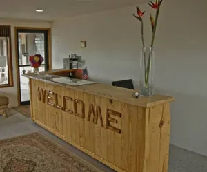 Photo 2 - Red Lion Inn & Suites La Pine