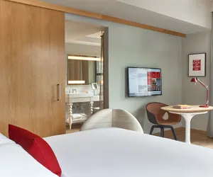 Photo 4 - Virgin Hotels Chicago