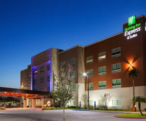 Photo 2 - Holiday Inn Express & Suites Edinburg-McAllen Area, an IHG Hotel