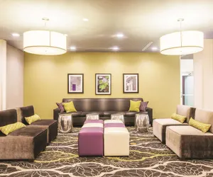 Photo 4 - La Quinta Inn & Suites by Wyndham Hattiesburg - I-59