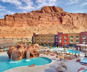 Photo 2 - Fairfield Inn & Suites by Marriott Moab
