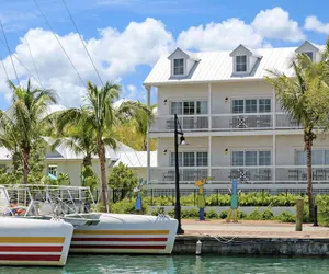 Photo 2 - The Marker Key West Harbor Resort