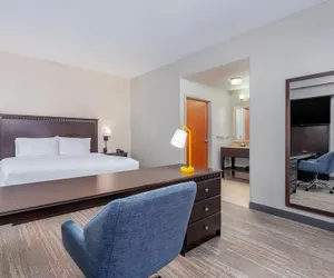 Photo 5 - Hampton Inn & Suites Parkersburg Downtown