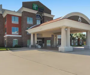 Photo 2 - Holiday Inn Express & Suites Houston NW - Tomball Area, an IHG Hotel