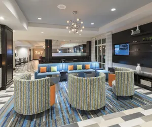 Photo 3 - Holiday Inn Indianapolis Airport by IHG