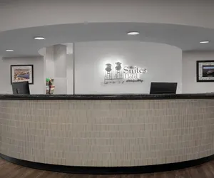 Photo 5 - The Suites Hotel at Waterfront Plaza