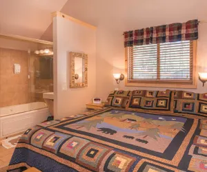 Photo 4 - Shadow Mountain Lodge and Cabins