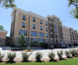 Photo 2 - Hampton Inn & Suites Dallas Market Center