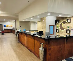 Photo 4 - Comfort Suites Plymouth near US-30