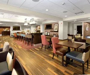 Photo 2 - Hampton Inn Butler