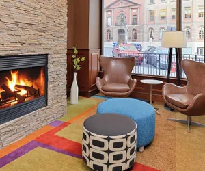 Photo 4 - Fairfield Inn & Suites by Marriott Albany Downtown