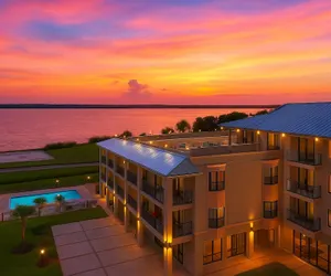 Photo 2 - The Citrus on the Lake