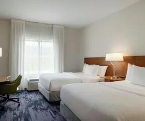 Photo 3 - Fairfield Inn & Suites Bristol