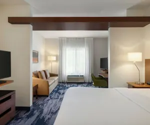 Photo 4 - Fairfield Inn & Suites Bristol