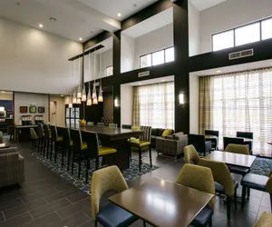 Photo 5 - Hampton Inn & Suites Dallas/Ft. Worth Airport South