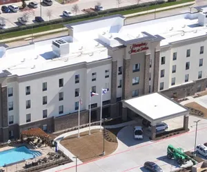 Photo 2 - Hampton Inn & Suites Dallas/Ft. Worth Airport South