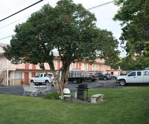 Photo 2 - Ephrata Inn Motel