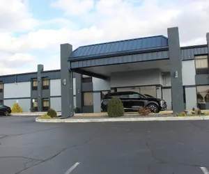 Photo 2 - Quality Inn & Suites University Area