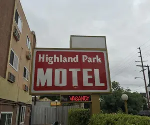 Photo 2 - Highland Park Motel
