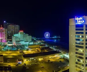 Photo 2 - Boardwalk Resorts Atlantic Palace