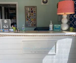 Photo 2 - Beach House Hotel