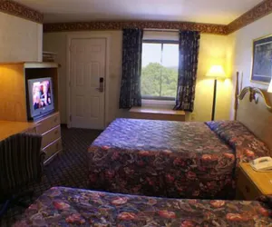 Photo 4 - Appalachian Motel