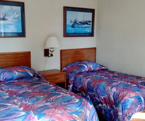 Photo 4 - Spruceglen Inn