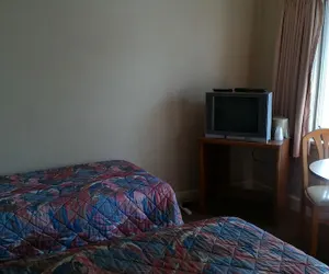Photo 5 - Spruceglen Inn
