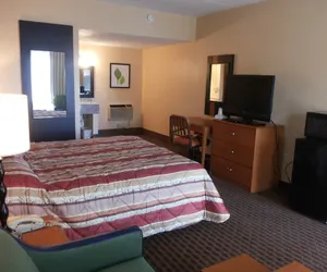 Photo 3 - Diamond Inn and Suites
