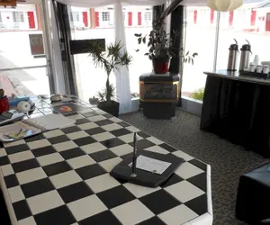 Photo 3 - Rocket Motel