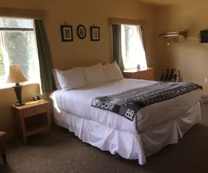 Photo 5 - McKinley Creekside Cabins