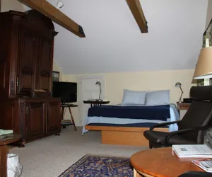 Photo 4 - Chatham Guest Rooms