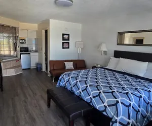 Photo 3 - Merida Inn and Suites