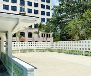 Photo 5 - Gainesville Lodge