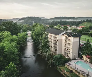 Photo 2 - Twin Mountain Inn & Suites