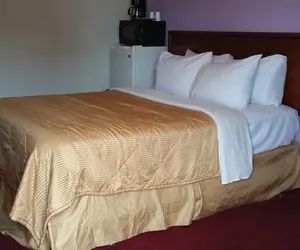Photo 5 - Crenshaw Inn Motel