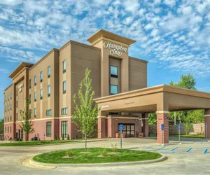 Photo 2 - Hampton Inn Poplar Bluff