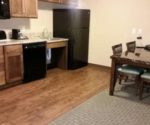 Photo 5 - GrandStay Delano