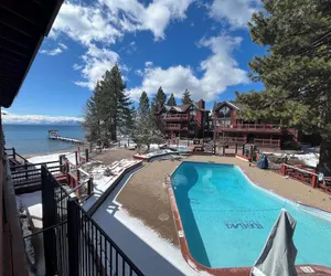 Photo 2 - Edgelake Beach Club