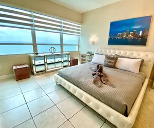 Photo 4 - Large Ocean front Penthouse