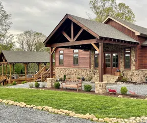 Photo 2 - The Dogwood Inn