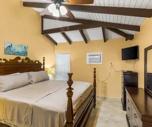Photo 5 - A Getaway From Your Getaway 1 Bedroom Condo by RedAwning