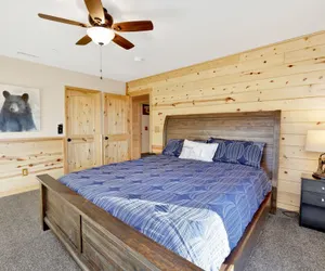 Photo 5 - 2353-skyline Lodge 3 Bedroom Cabin by RedAwning