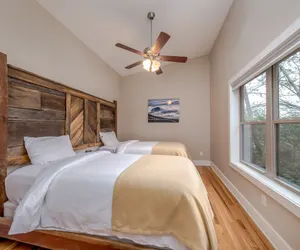 Photo 4 - Pilot Cove Forest Lodging