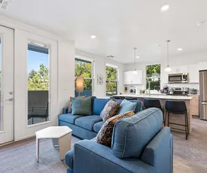 Photo 2 - Luxury Apartment in Salt Lake City